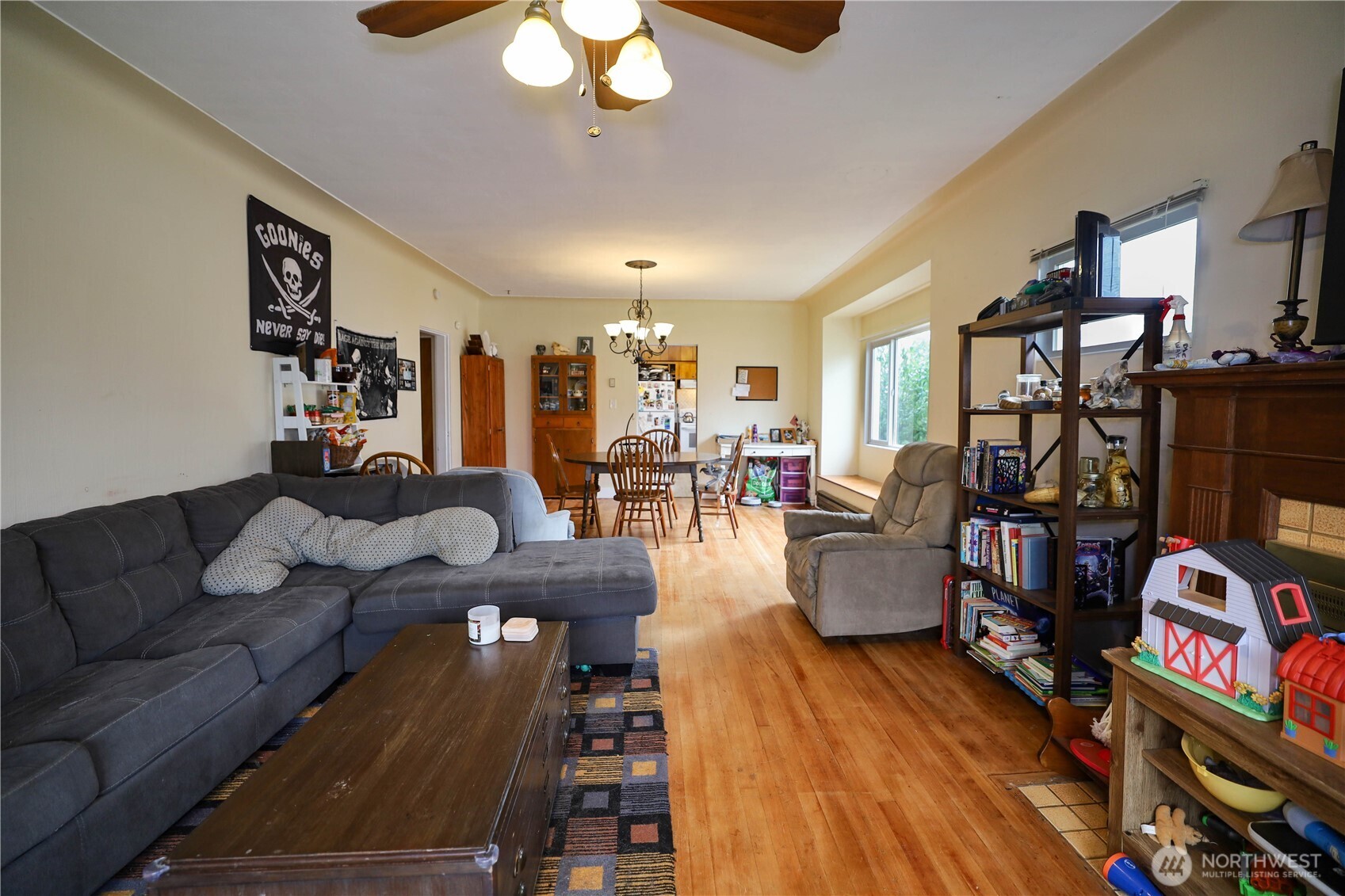 807 Maple Street , Hoquiam, WA 98550