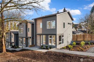 7324 7th Place SW #B, Seattle, WA 98106 - Photo 2