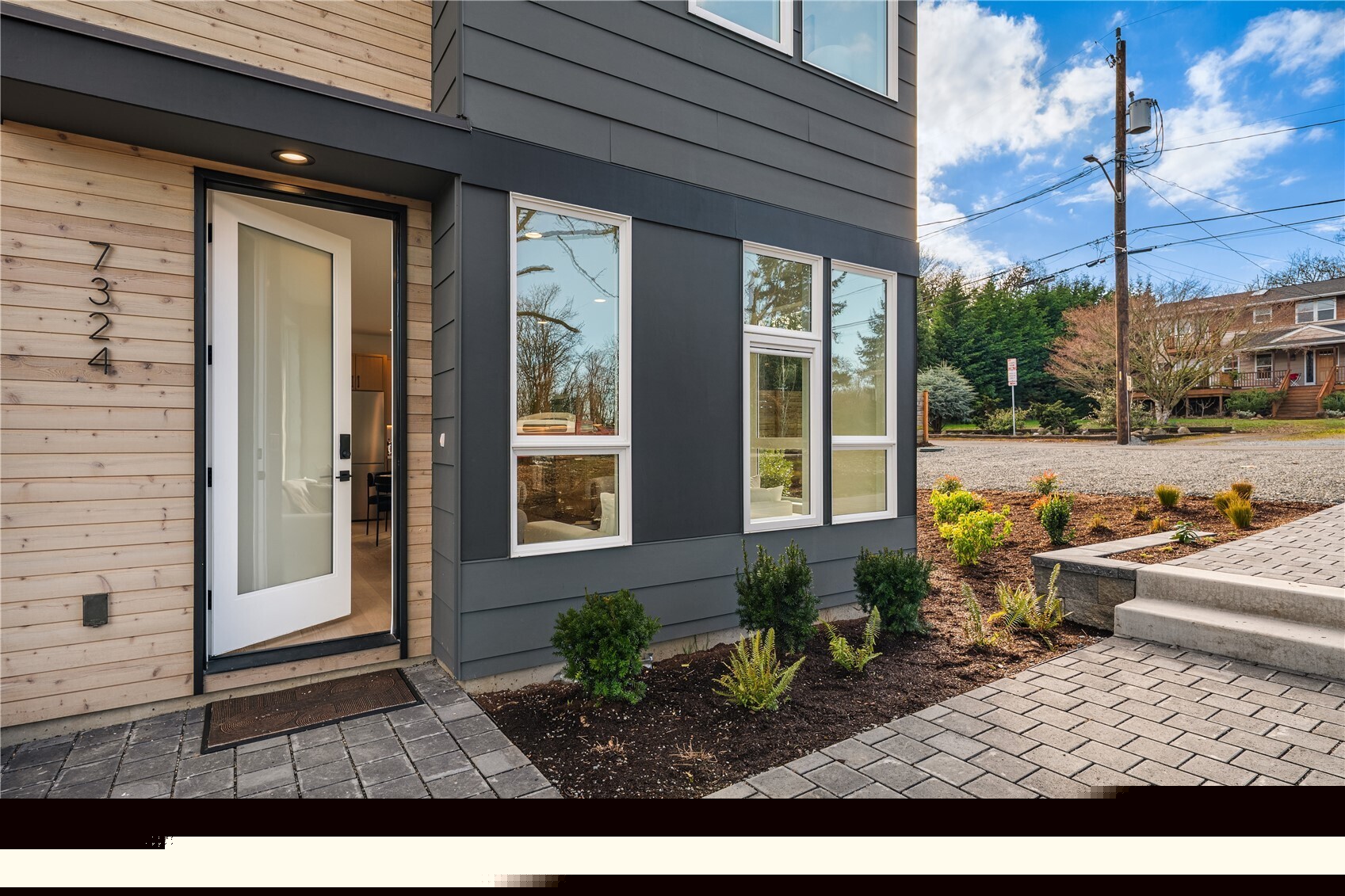 7324 7th Place SW #B, Seattle, WA 98106