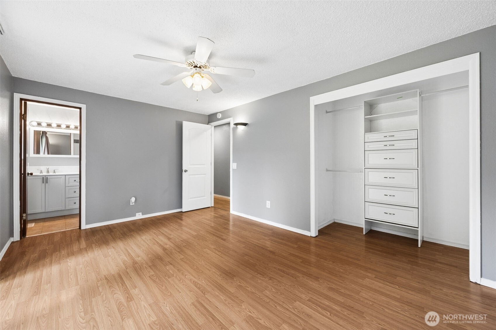 1724 Foxfire Drive SE, Olympia, WA 98513