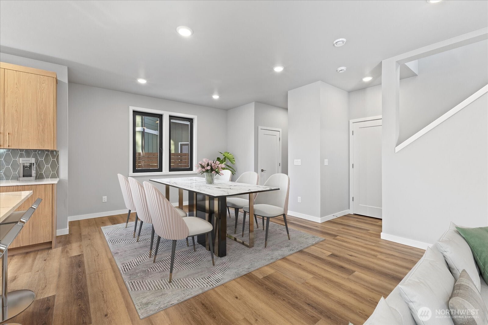 574 Creston Court , Bellingham, WA 98226-4268