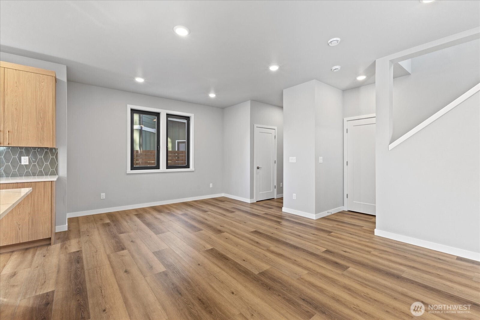 574 Creston Court , Bellingham, WA 98226-4268