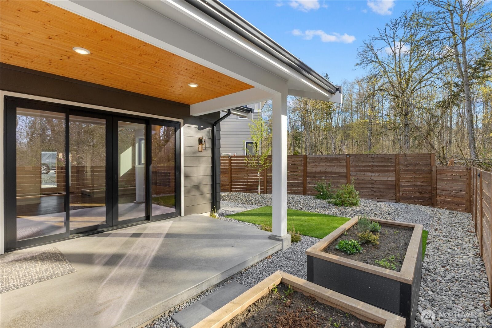 574 Creston Court , Bellingham, WA 98226-4268