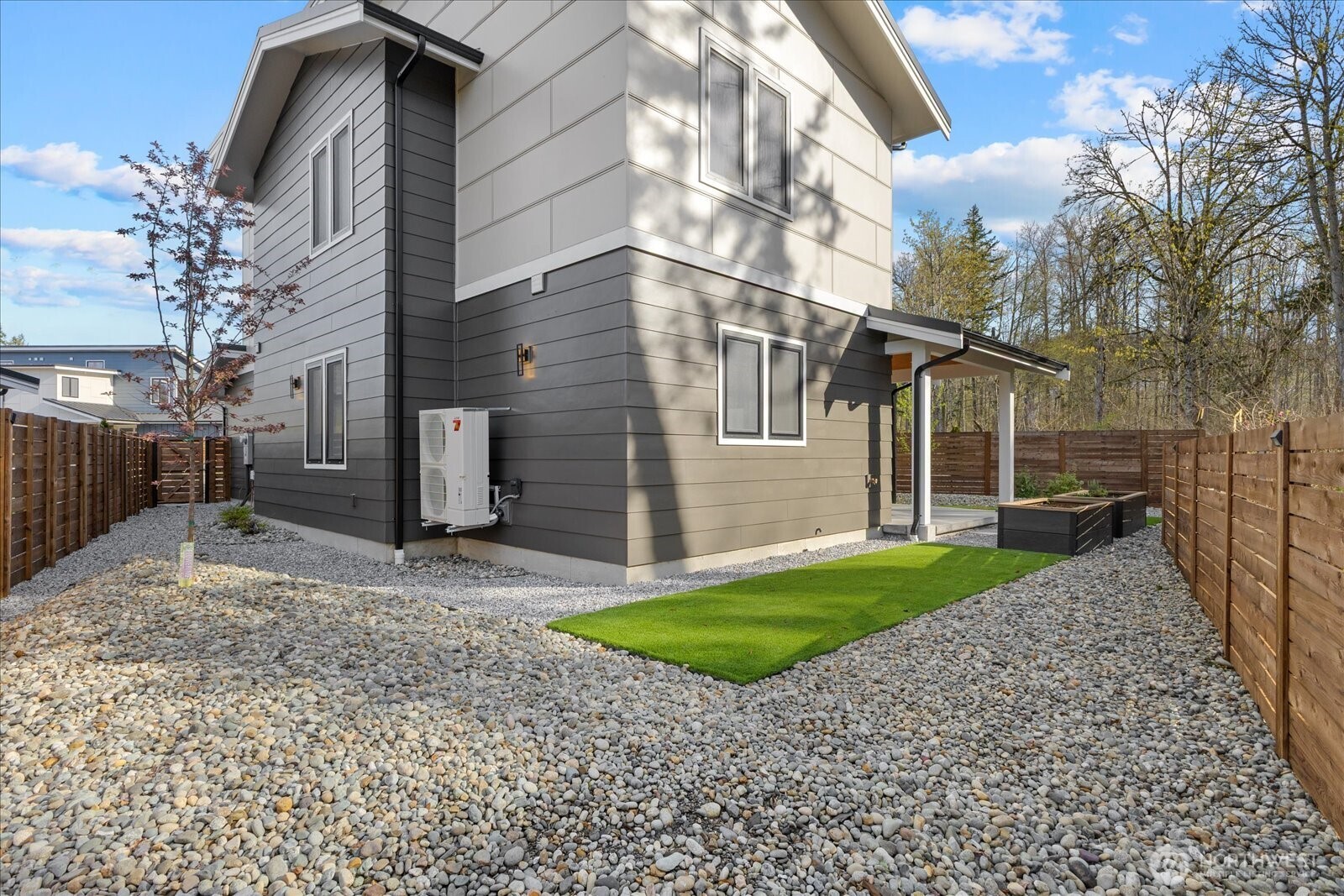 574 Creston Court , Bellingham, WA 98226-4268