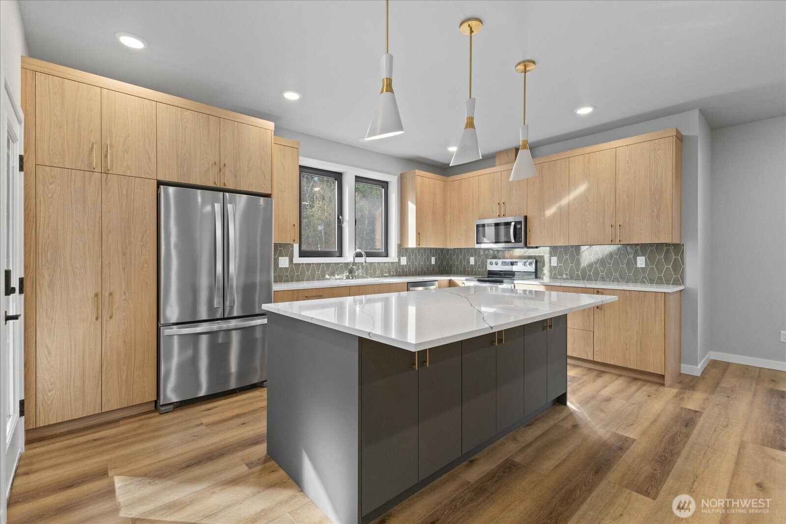 574 Creston Court , Bellingham, WA 98226-4268