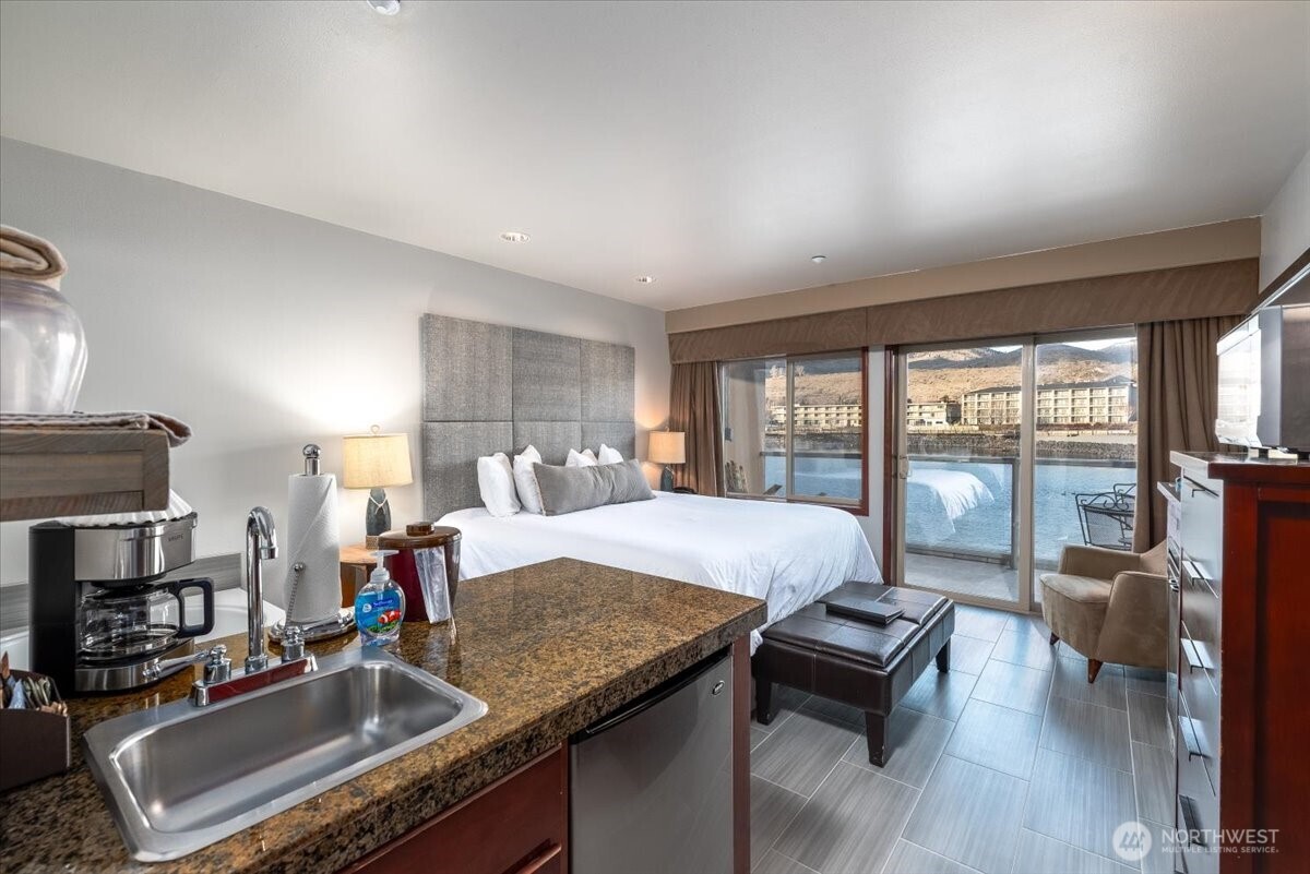 322 W Woodin Avenue #712, Chelan, WA 98816