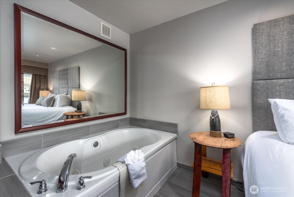 322 W Woodin Avenue #712, Chelan, WA 98816