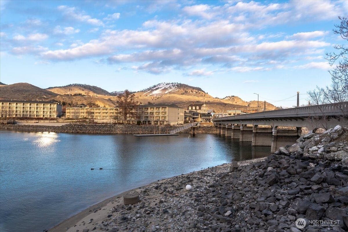 322 W Woodin Avenue #712, Chelan, WA 98816