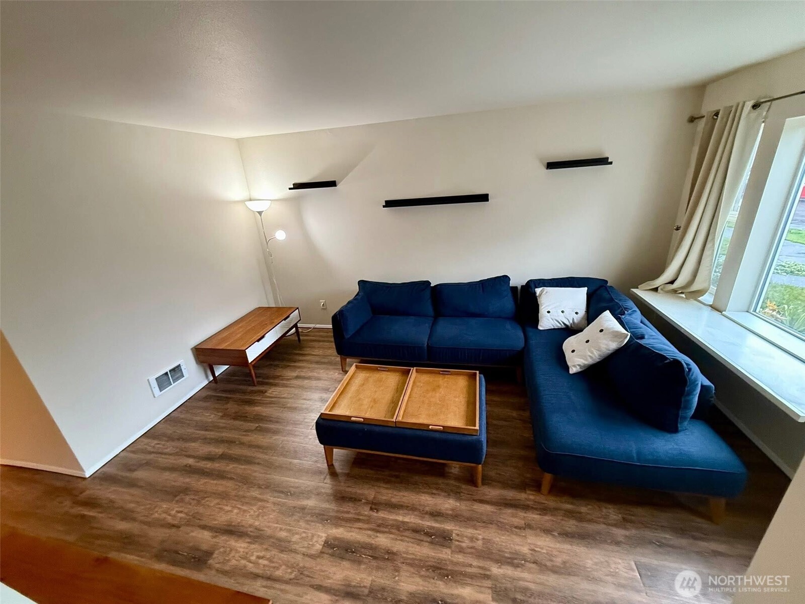 3321 S Mead Street , Seattle, WA 98118