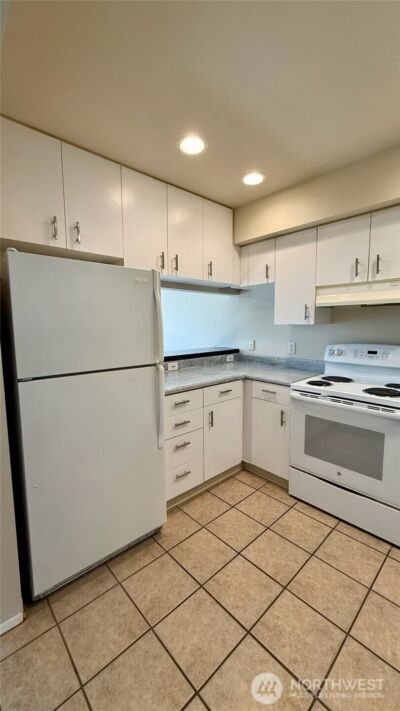 3321 S Mead Street , Seattle, WA 98118 - Photo 5