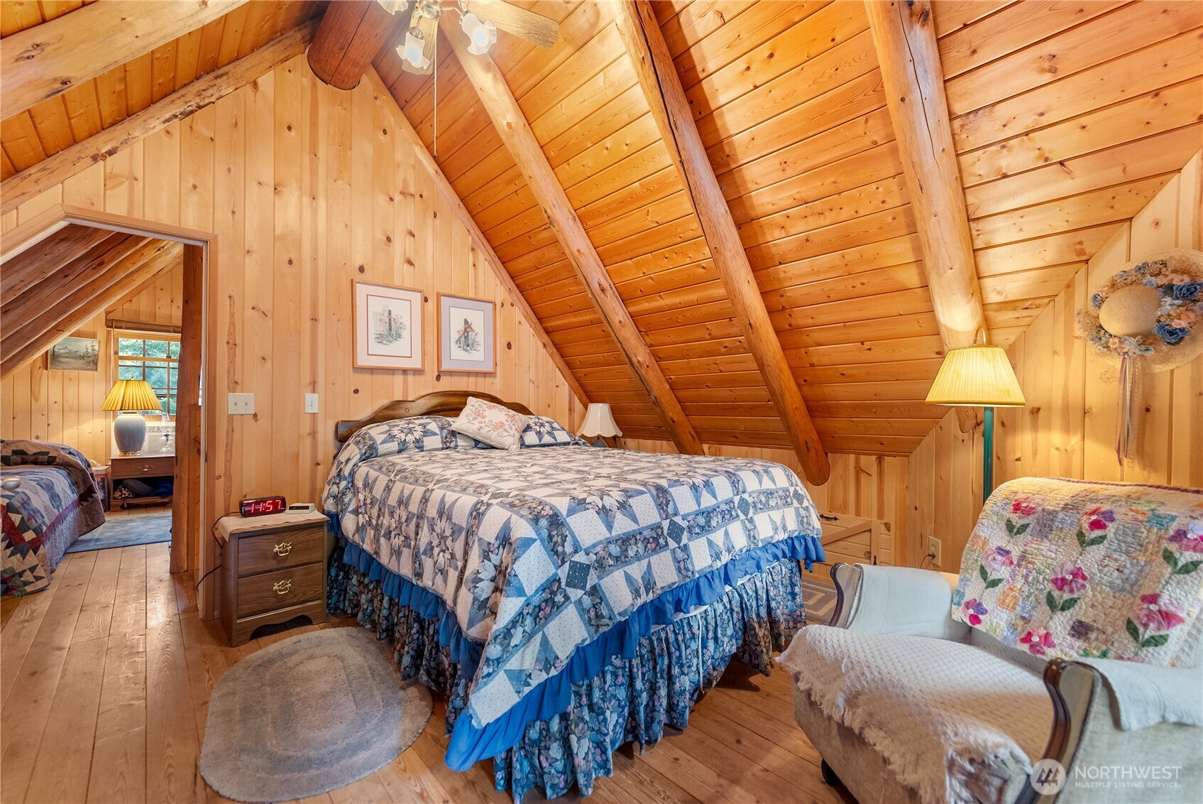 26 Mercer Road , Mazama, WA 98833