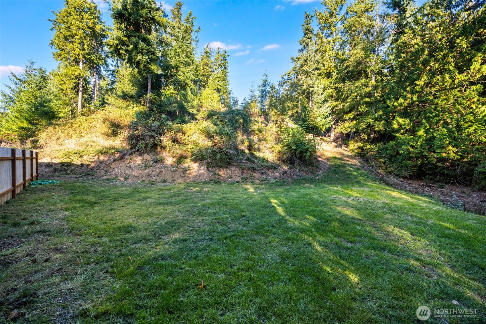 3681 Kingston Court , Clinton, WA 98236