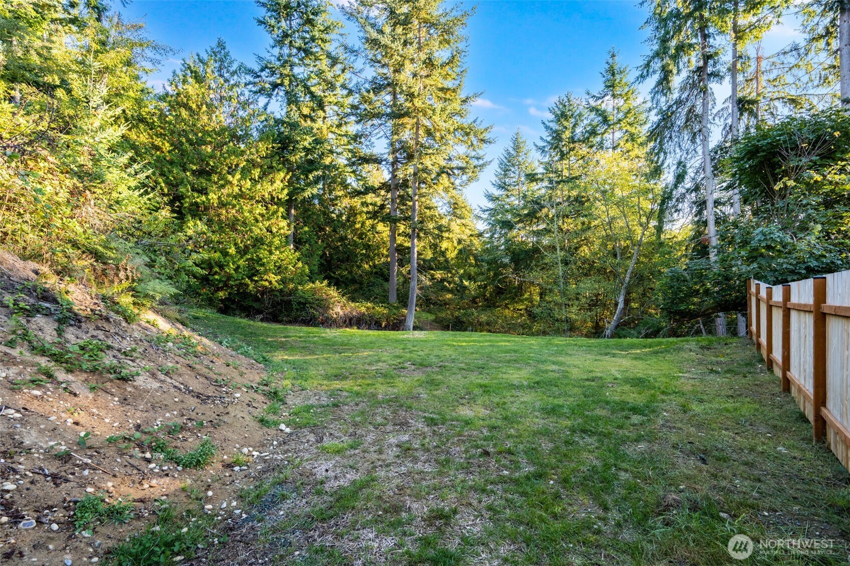 3681 Kingston Court , Clinton, WA 98236