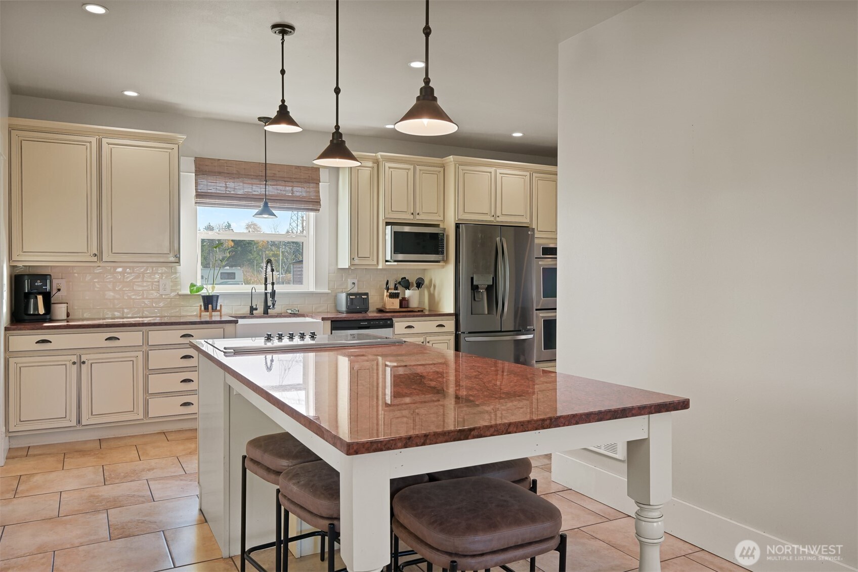 2880 Creasey Road , Custer, WA 98240