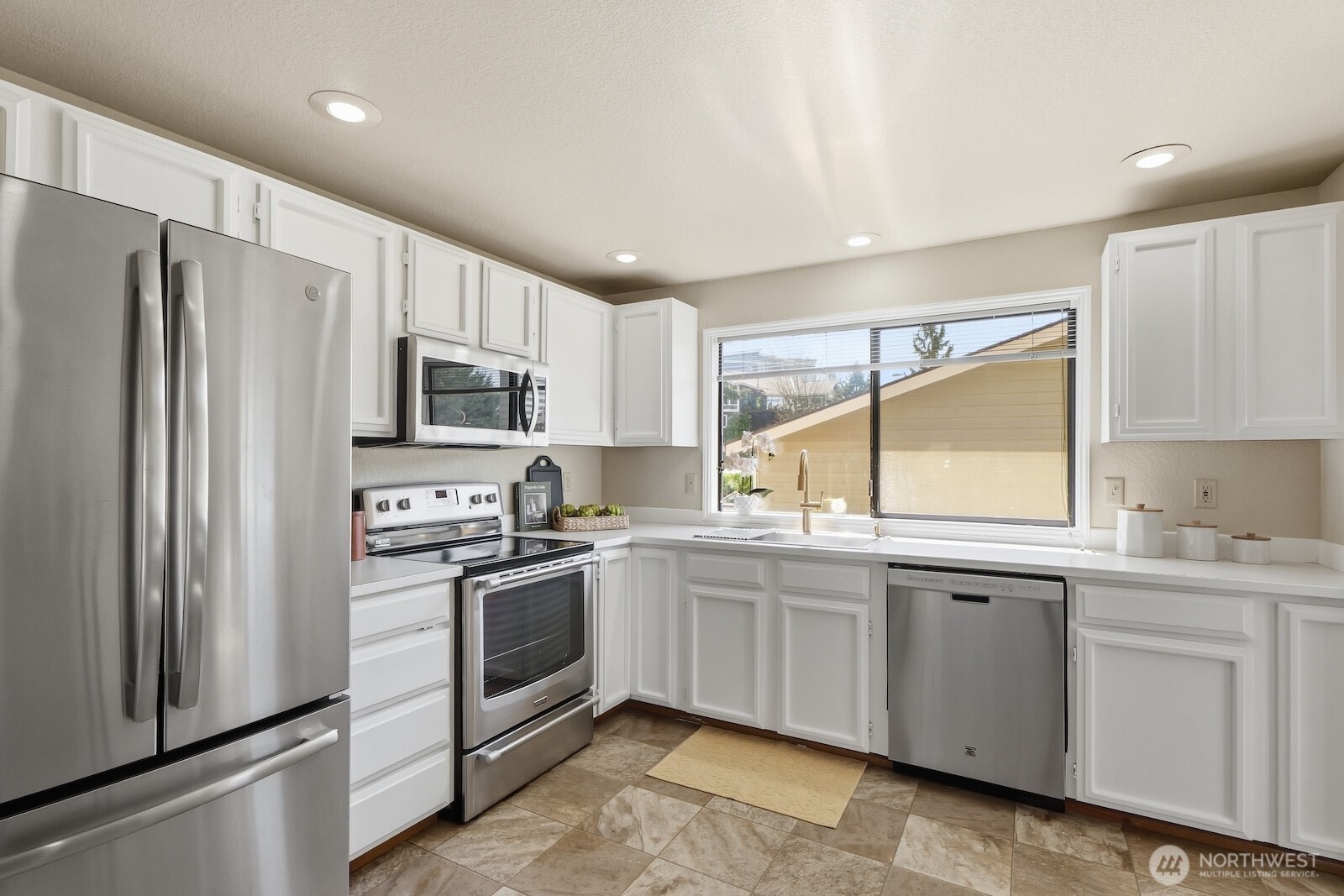 7247 NE 150th Street , Kenmore, WA 98028