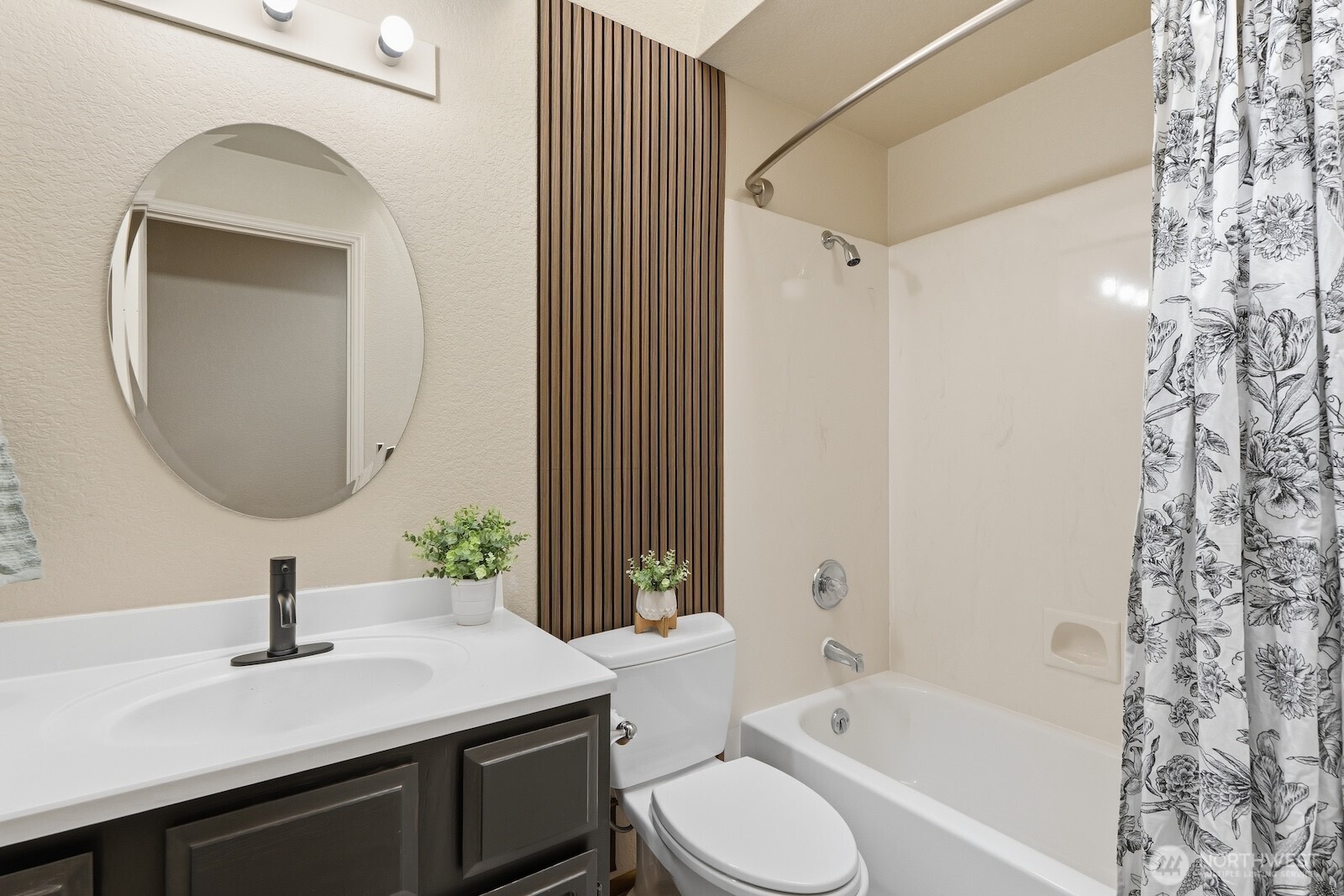 7247 NE 150th Street , Kenmore, WA 98028