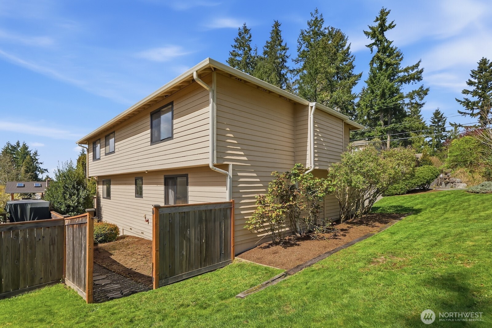 7247 NE 150th Street , Kenmore, WA 98028