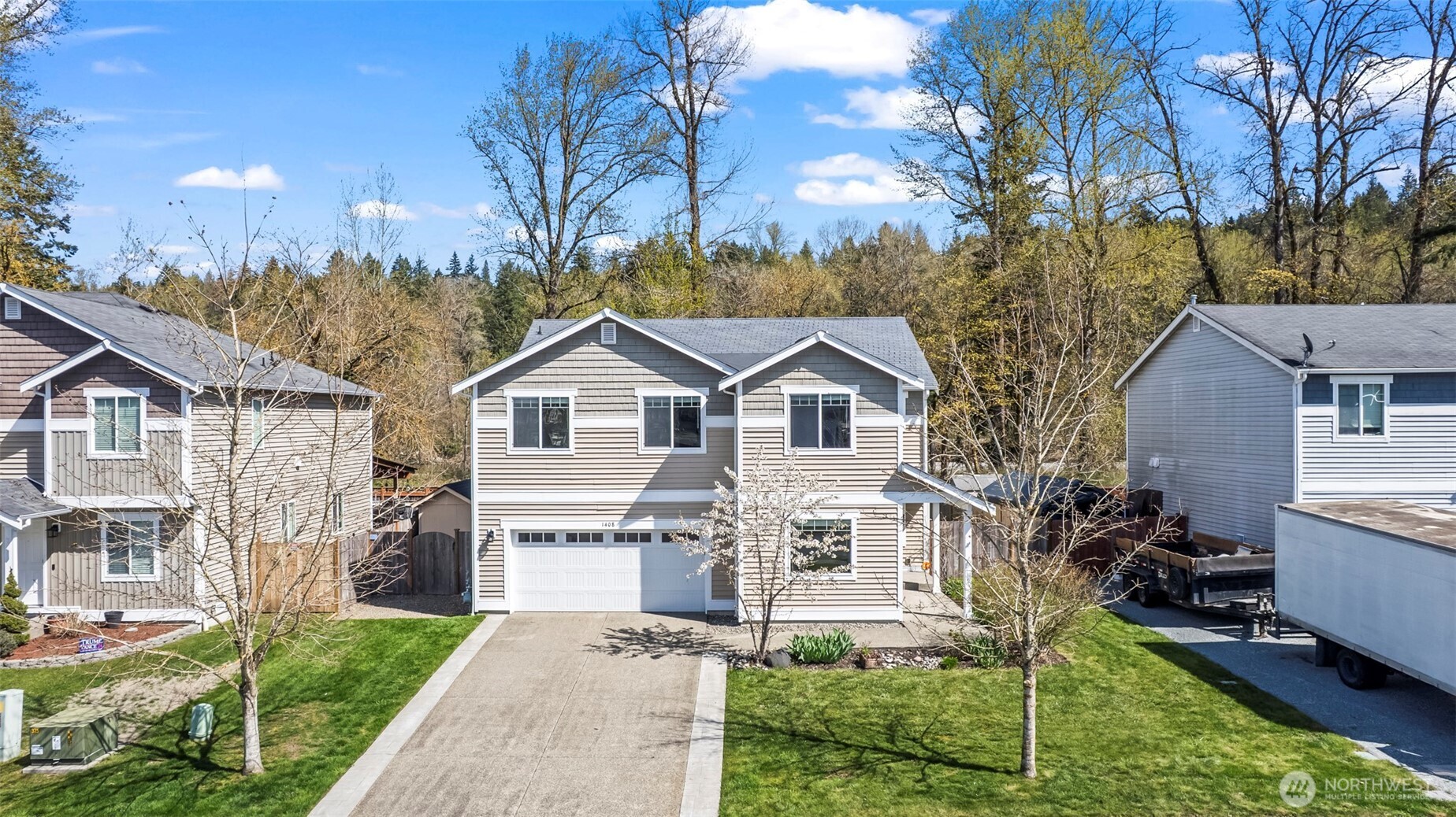 1408 Daffodil Avenue NE, Orting, WA 98360