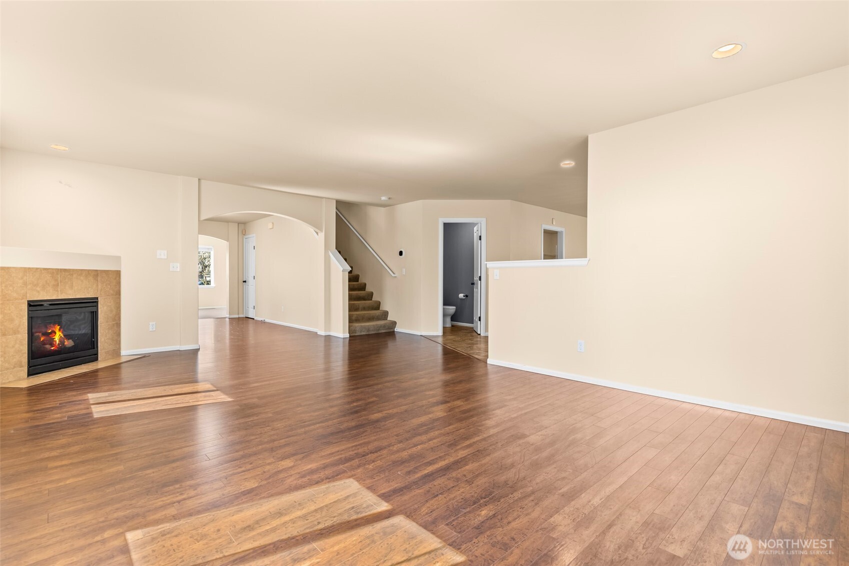 1408 Daffodil Avenue NE, Orting, WA 98360