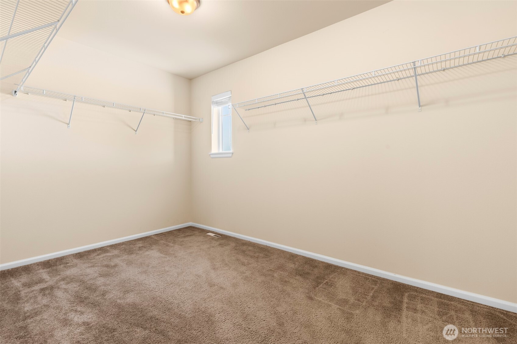 1408 Daffodil Avenue NE, Orting, WA 98360