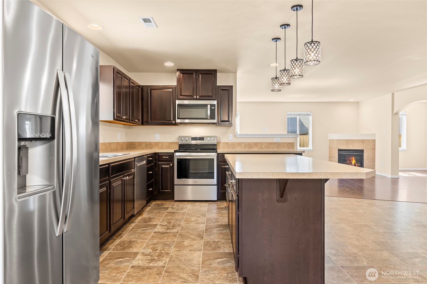 1408 Daffodil Avenue NE, Orting, WA 98360