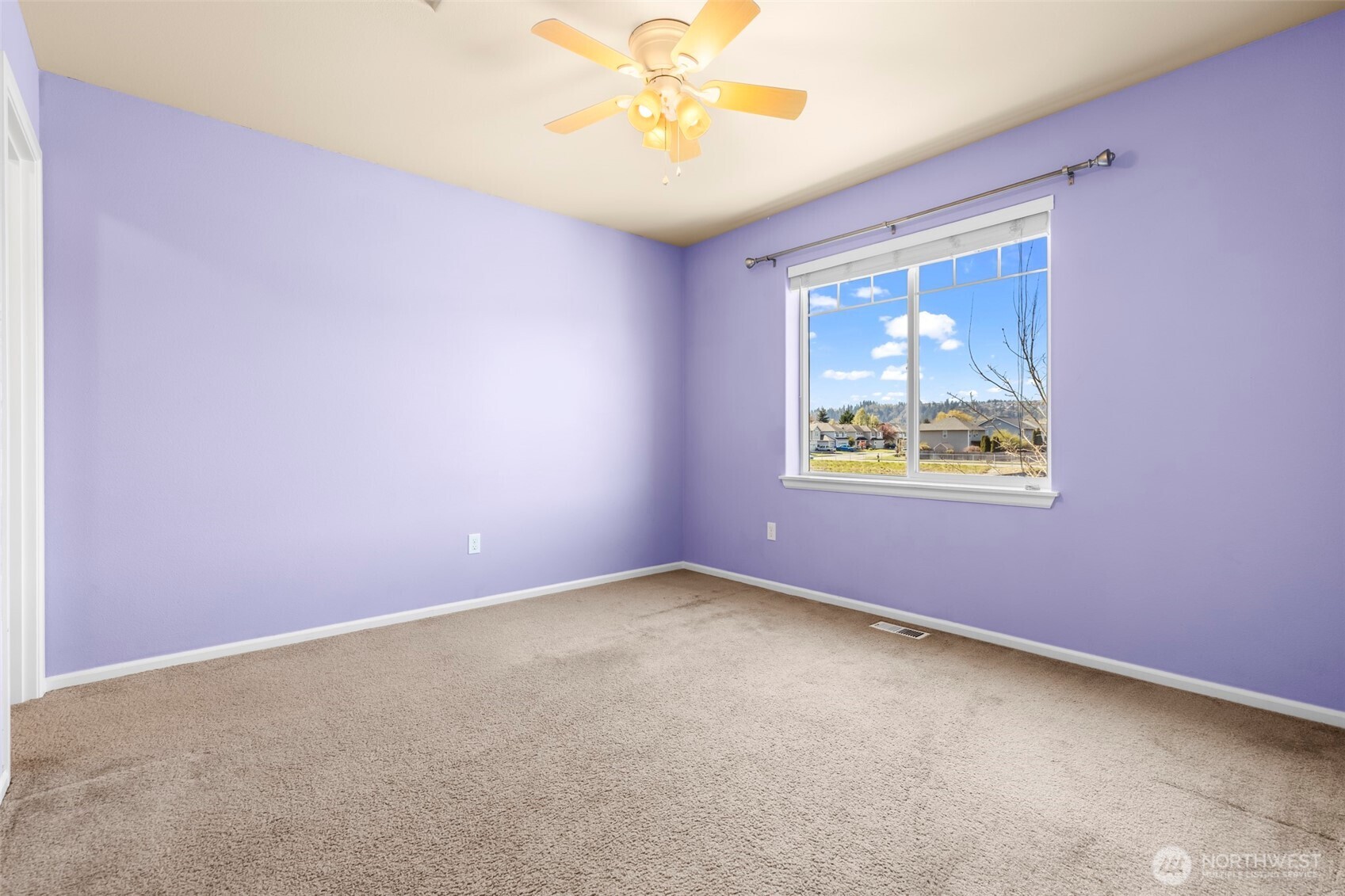 1408 Daffodil Avenue NE, Orting, WA 98360