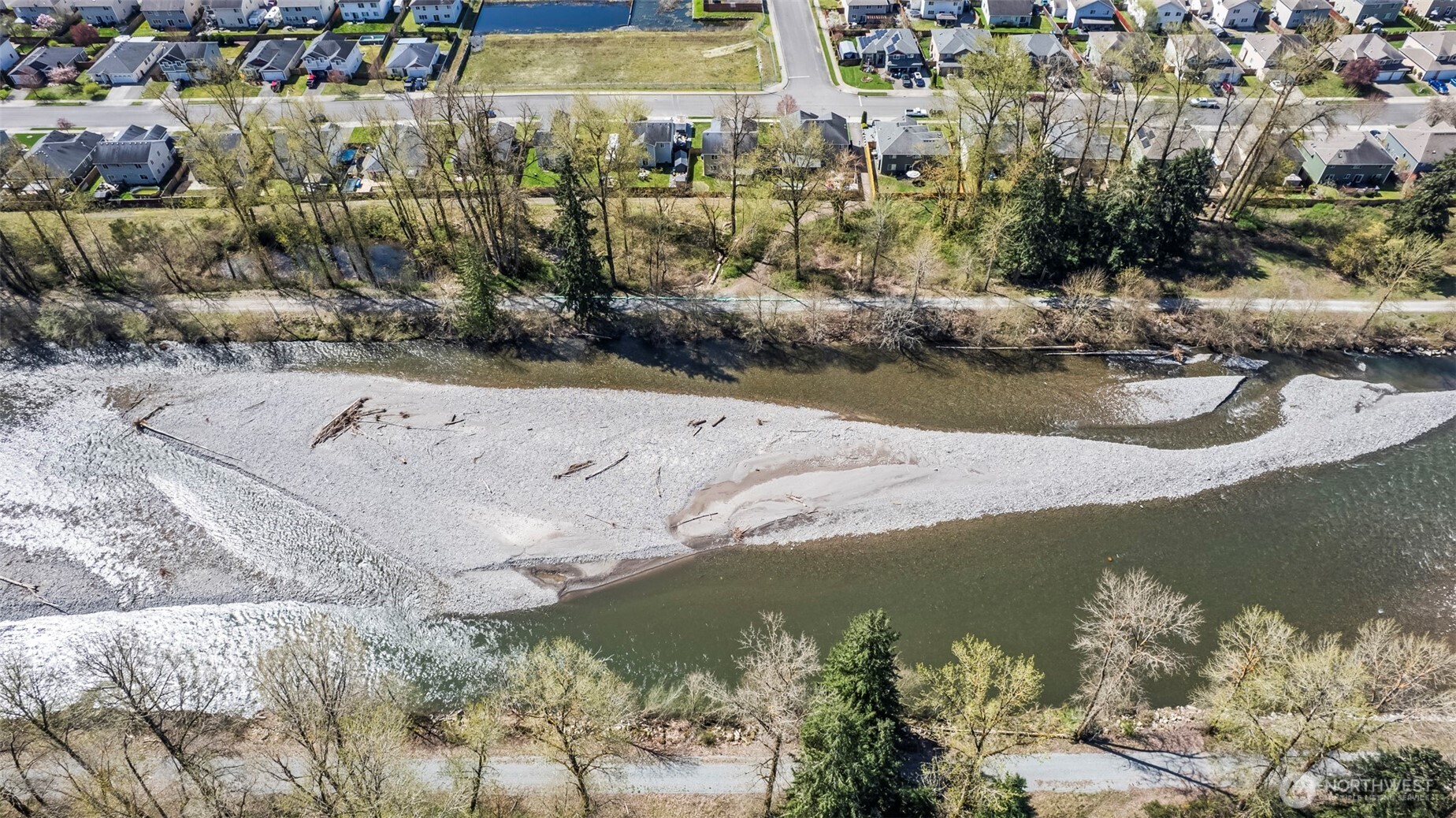 1408 Daffodil Avenue NE, Orting, WA 98360