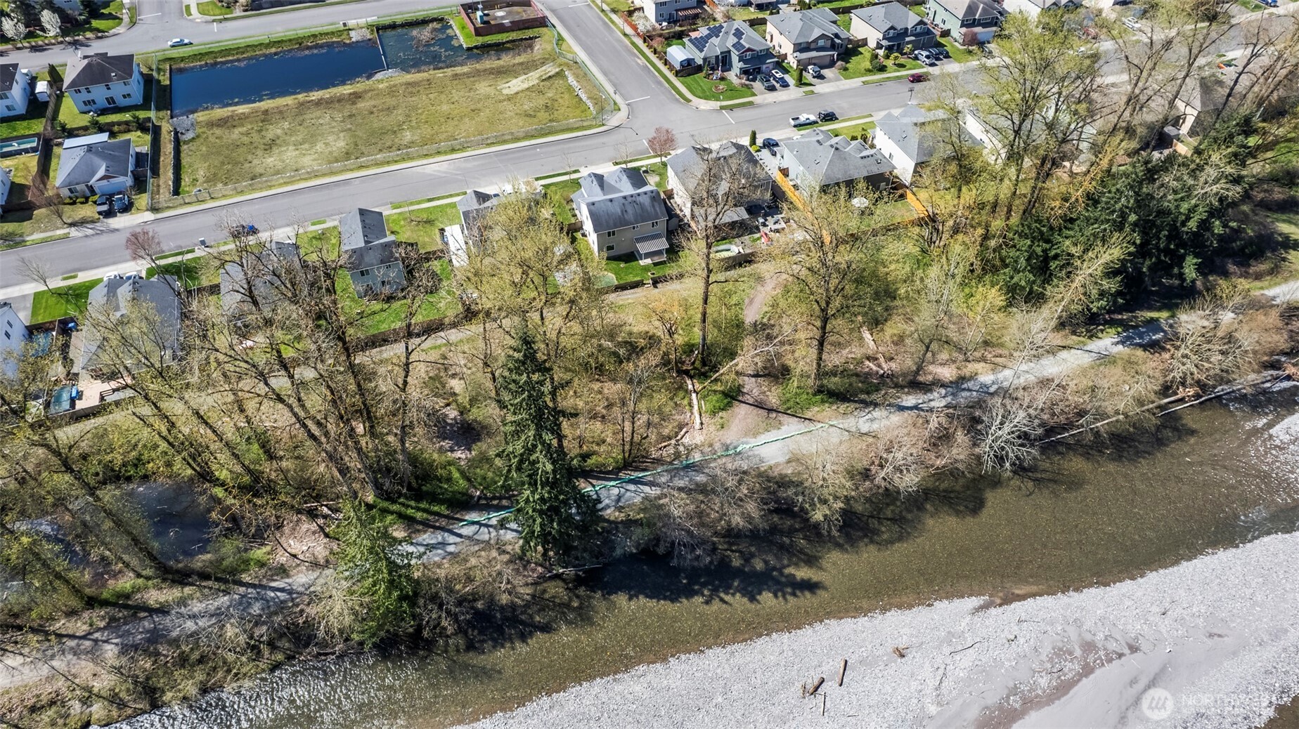 1408 Daffodil Avenue NE, Orting, WA 98360