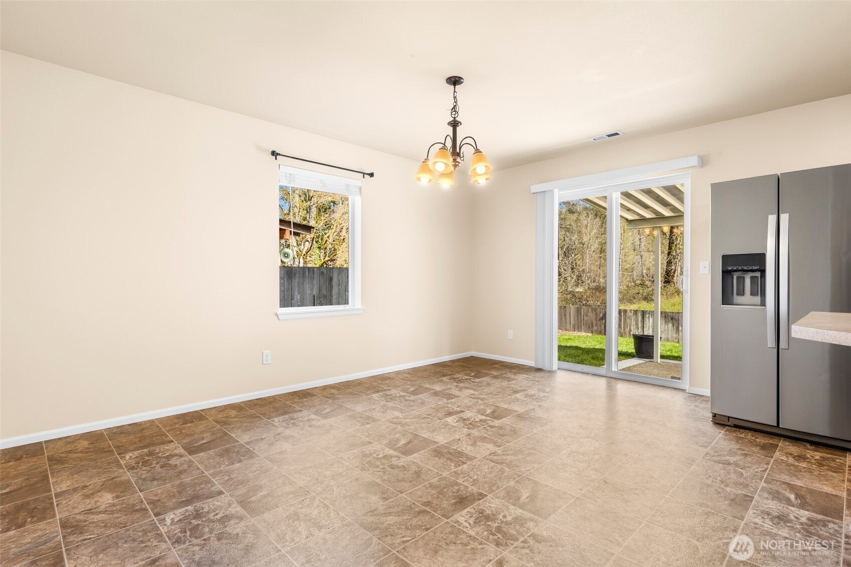 1408 Daffodil Avenue NE, Orting, WA 98360