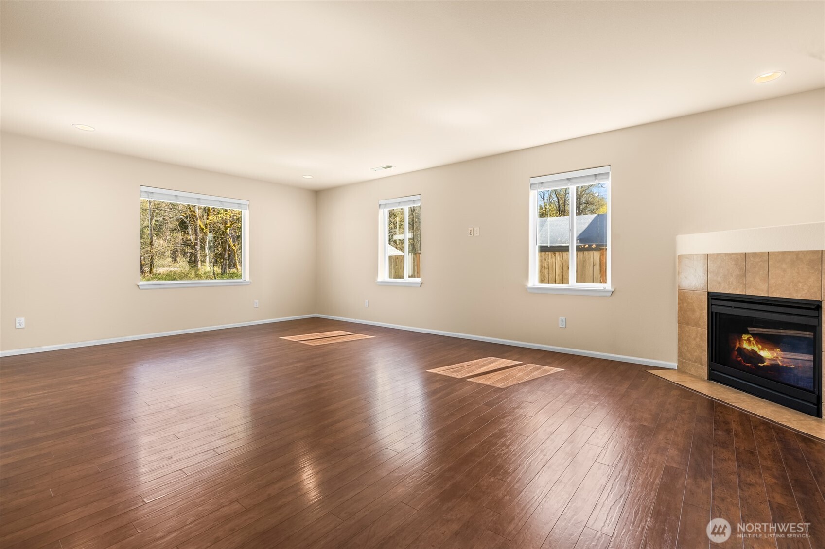 1408 Daffodil Avenue NE, Orting, WA 98360