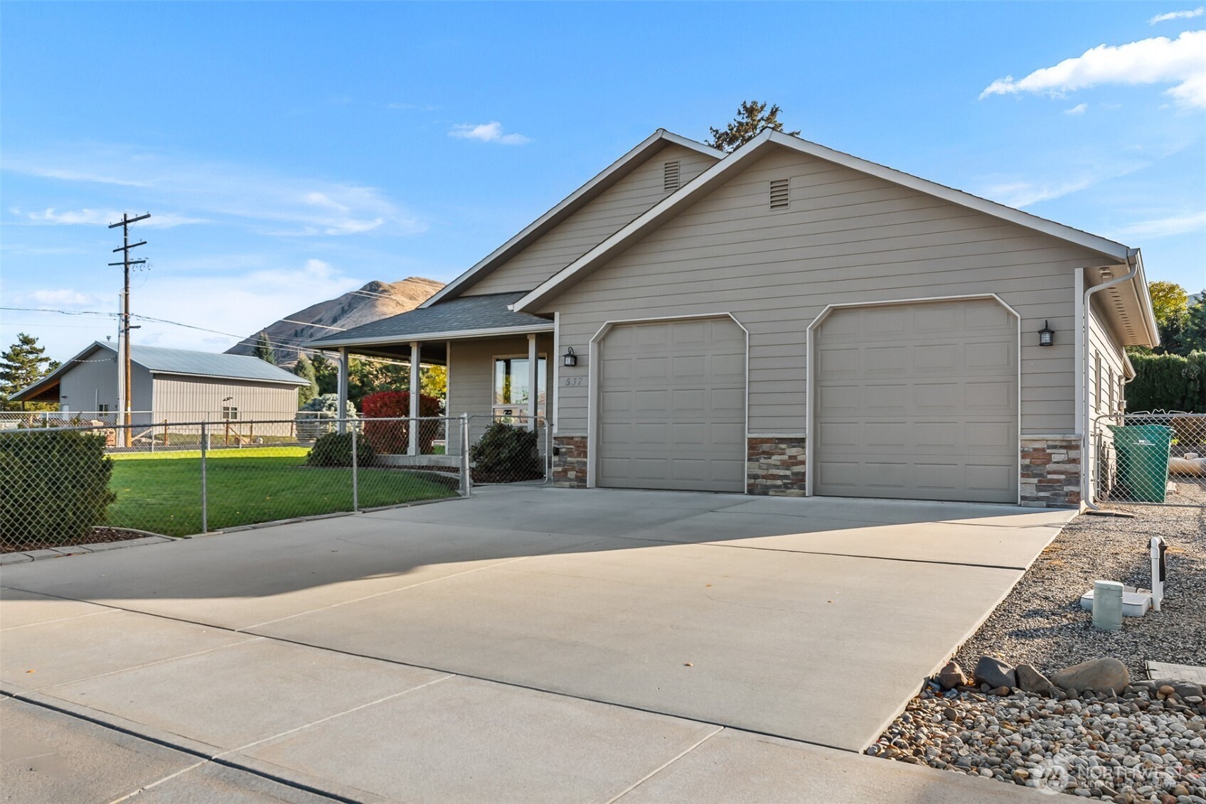 537 Chrisand Lane , Wenatchee, WA 98801