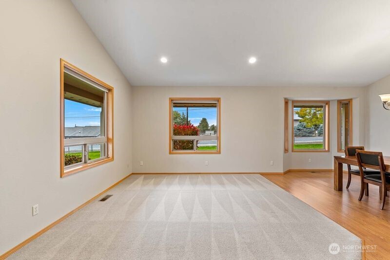 537 Chrisand Lane , Wenatchee, WA 98801