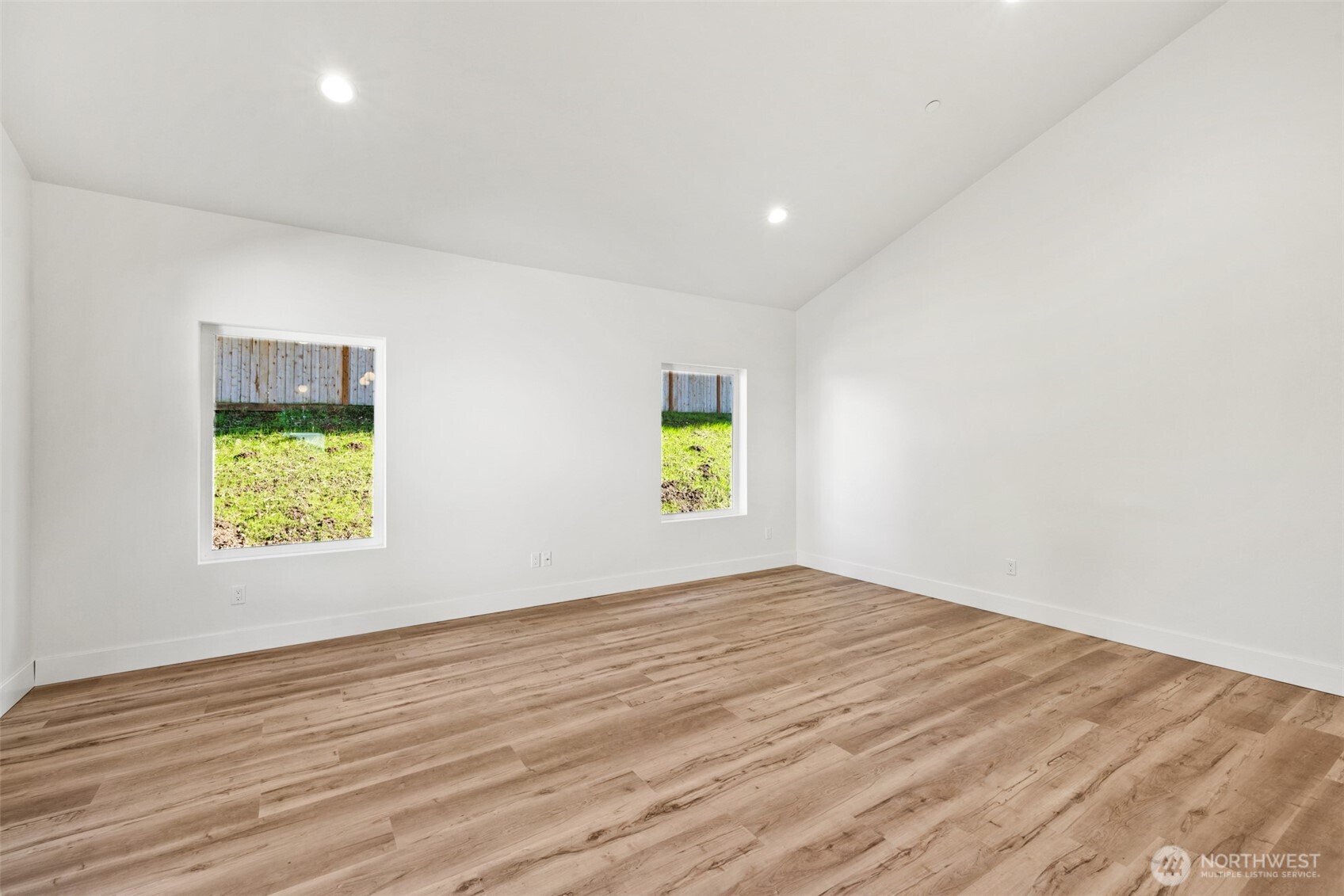 1215 Rolling Hills Drive , Port Angeles, WA 98363