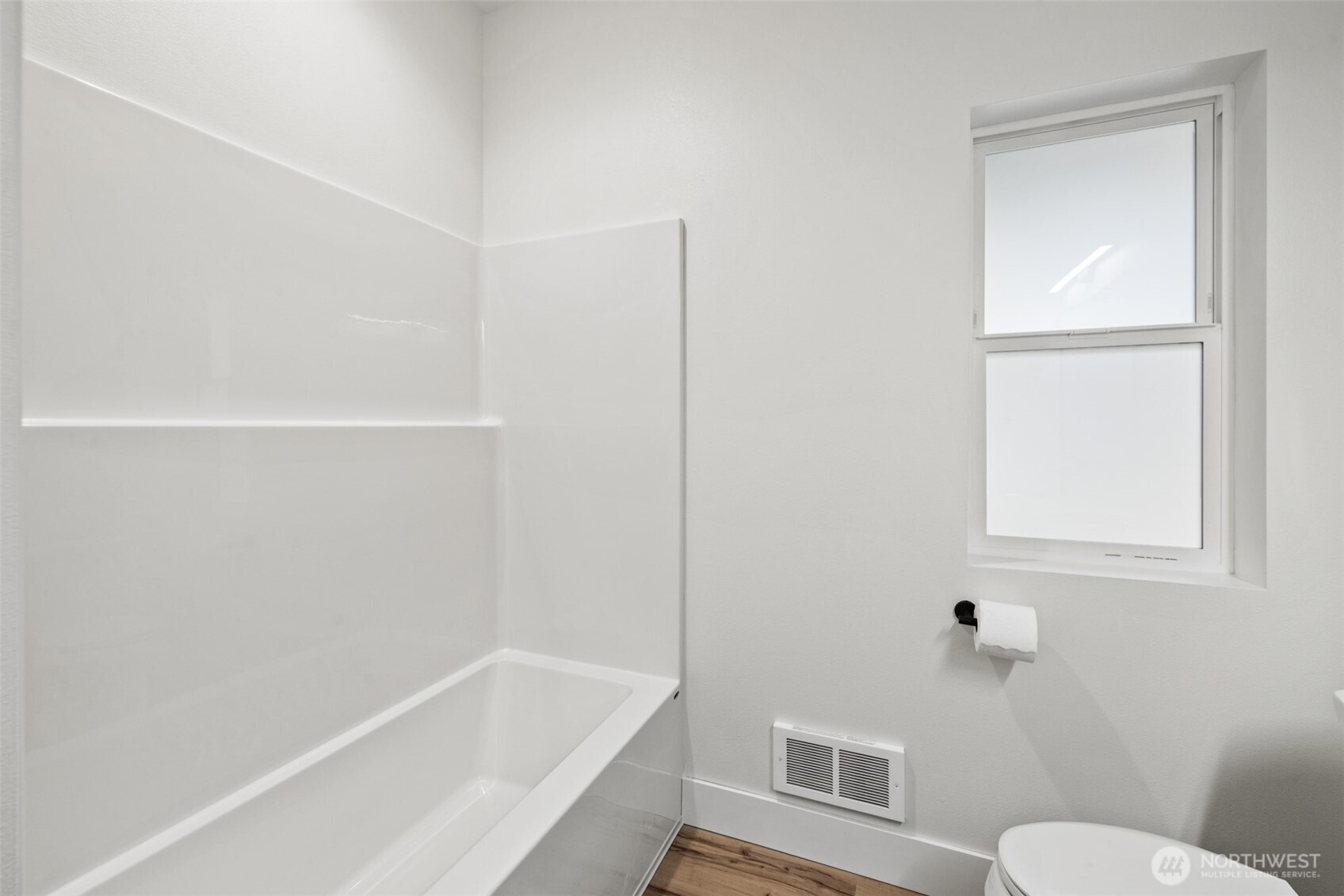 1215 Rolling Hills Drive , Port Angeles, WA 98363