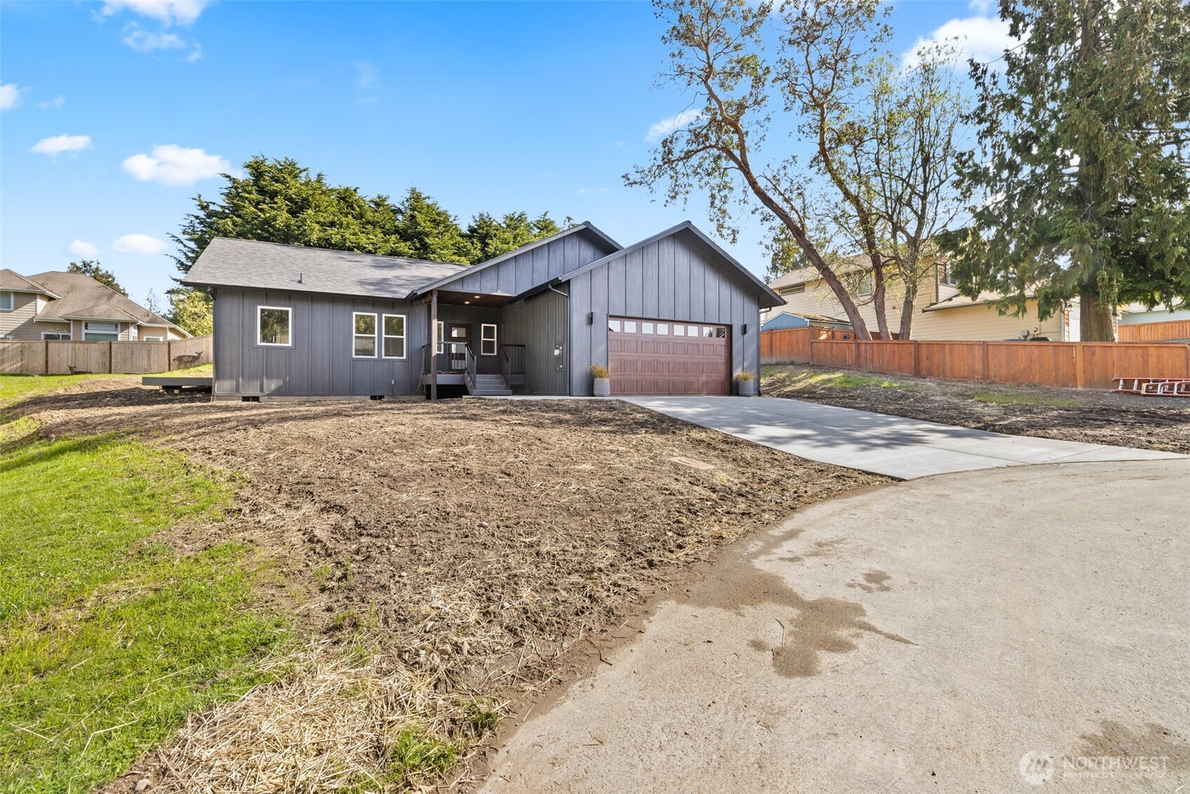 1215 Rolling Hills Drive , Port Angeles, WA 98363