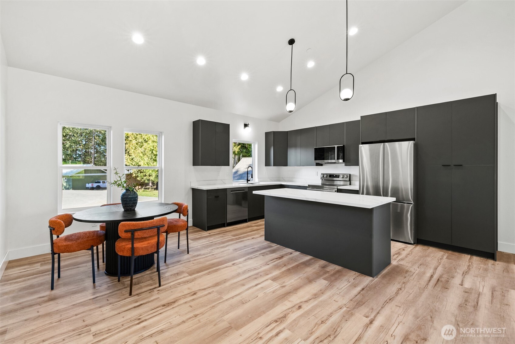 1215 Rolling Hills Drive , Port Angeles, WA 98363