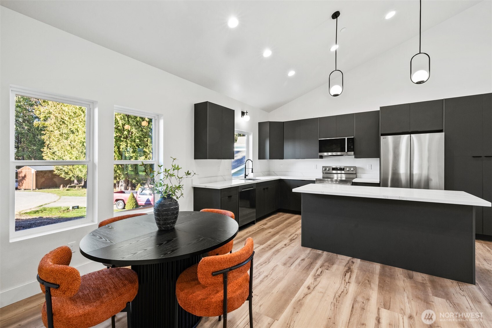 1215 Rolling Hills Drive , Port Angeles, WA 98363