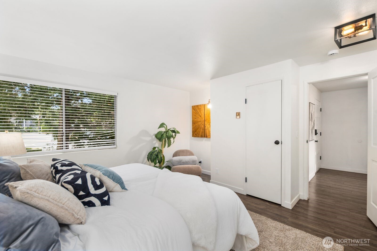 17203 NE 45th Street #46, Redmond, WA 98052