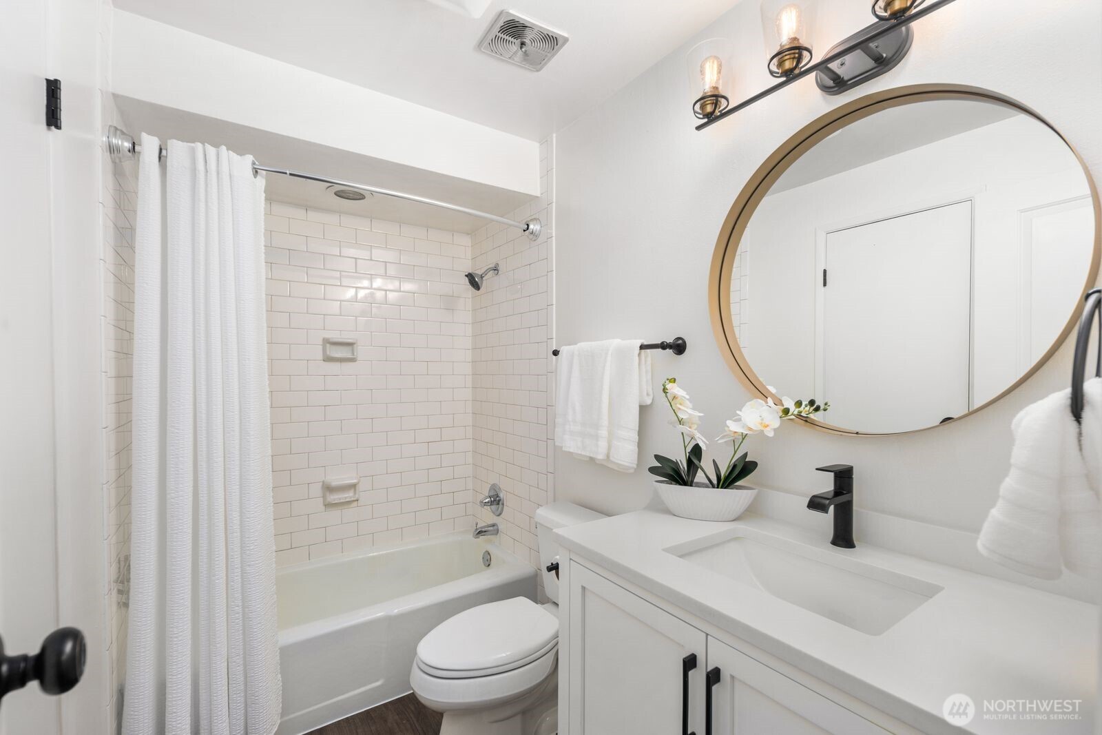 17203 NE 45th Street #46, Redmond, WA 98052