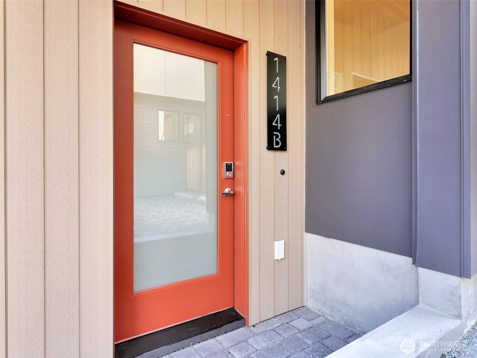 1414 N 47th Street #B, Seattle, WA 98103