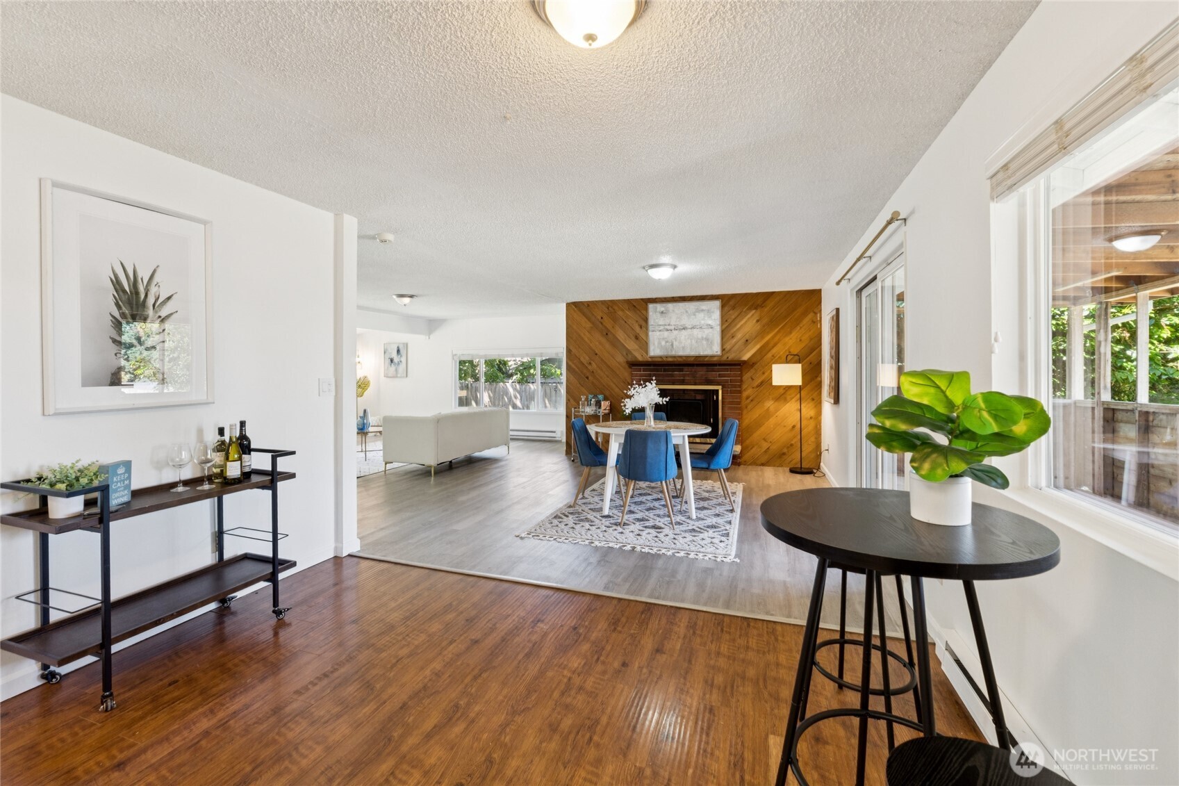 19520 Grannis Road , Bothell, WA 98012