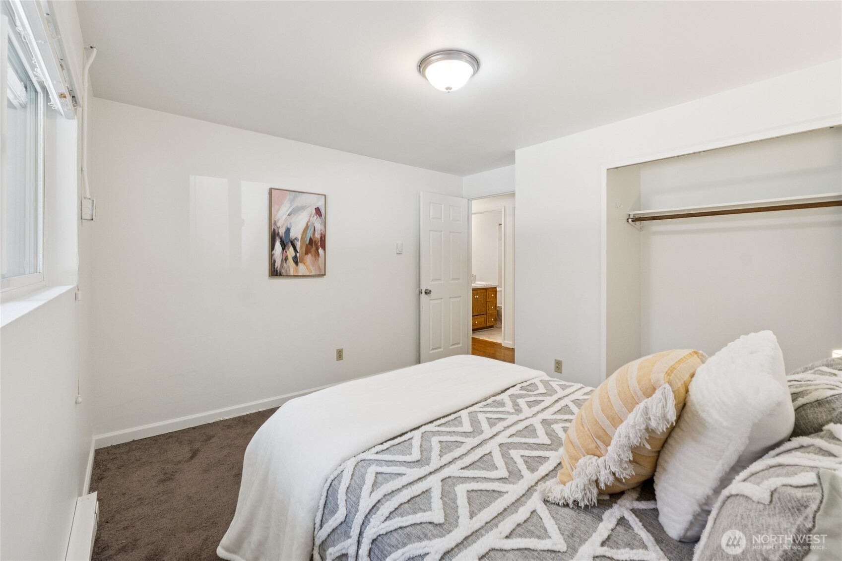 19520 Grannis Road , Bothell, WA 98012