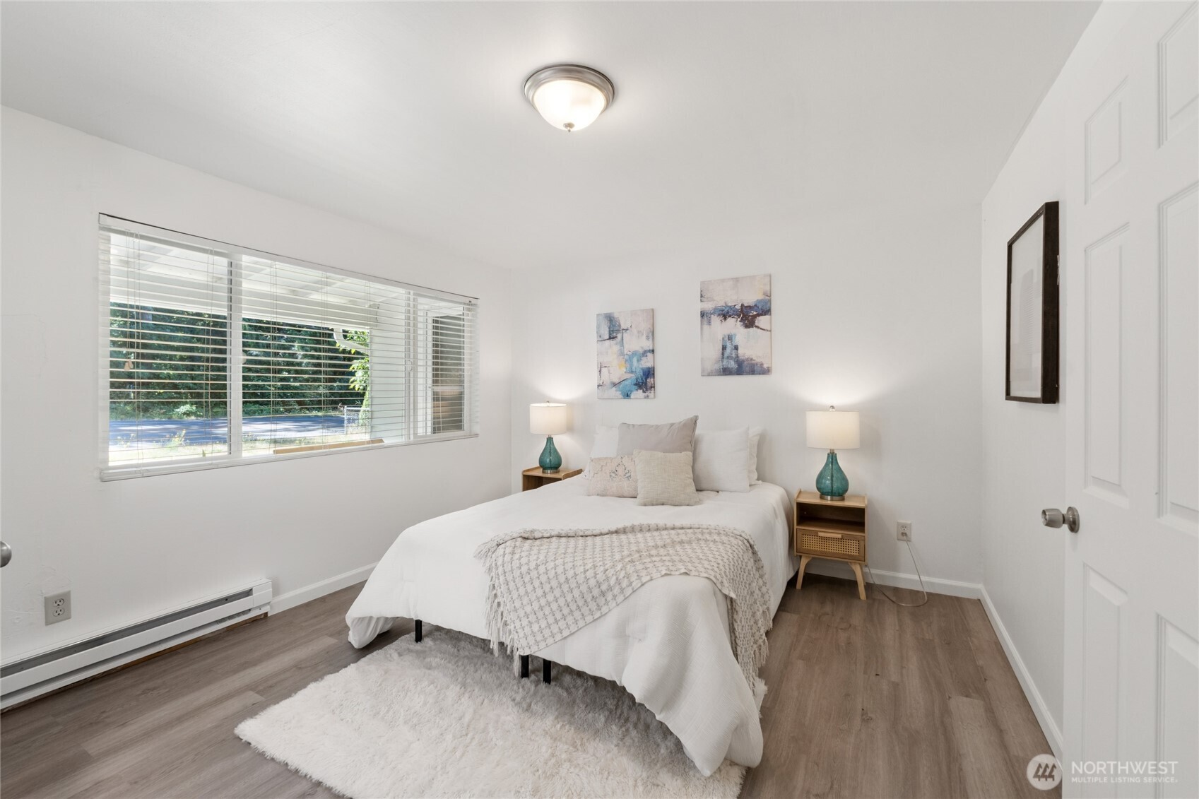 19520 Grannis Road , Bothell, WA 98012