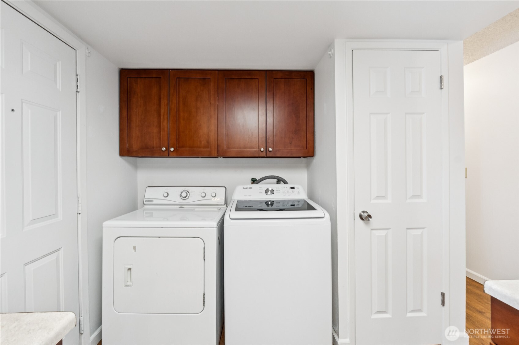 19520 Grannis Road , Bothell, WA 98012