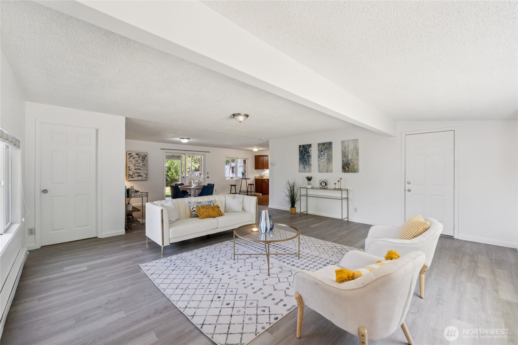 19520 Grannis Road , Bothell, WA 98012