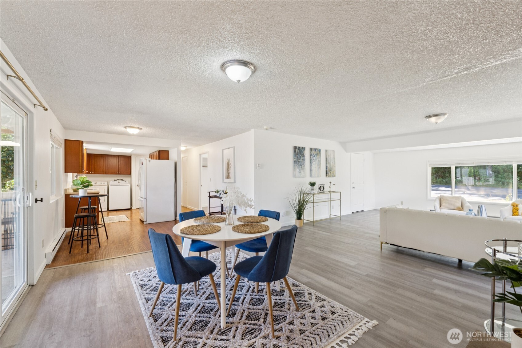 19520 Grannis Road , Bothell, WA 98012