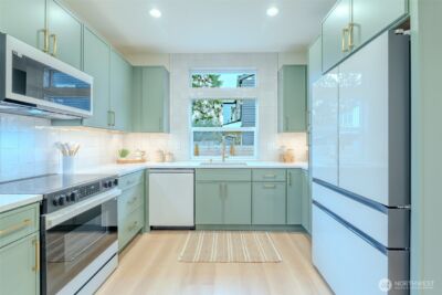 513 NE 123rd Street , Seattle, WA 98125 - Photo 3