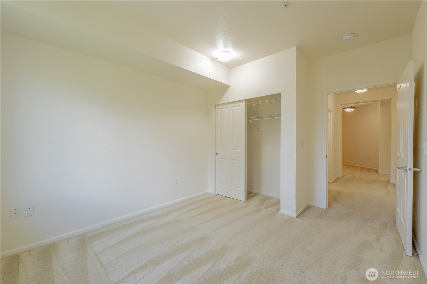 2220 132nd Avenue SE #A102, Bellevue, WA 98005