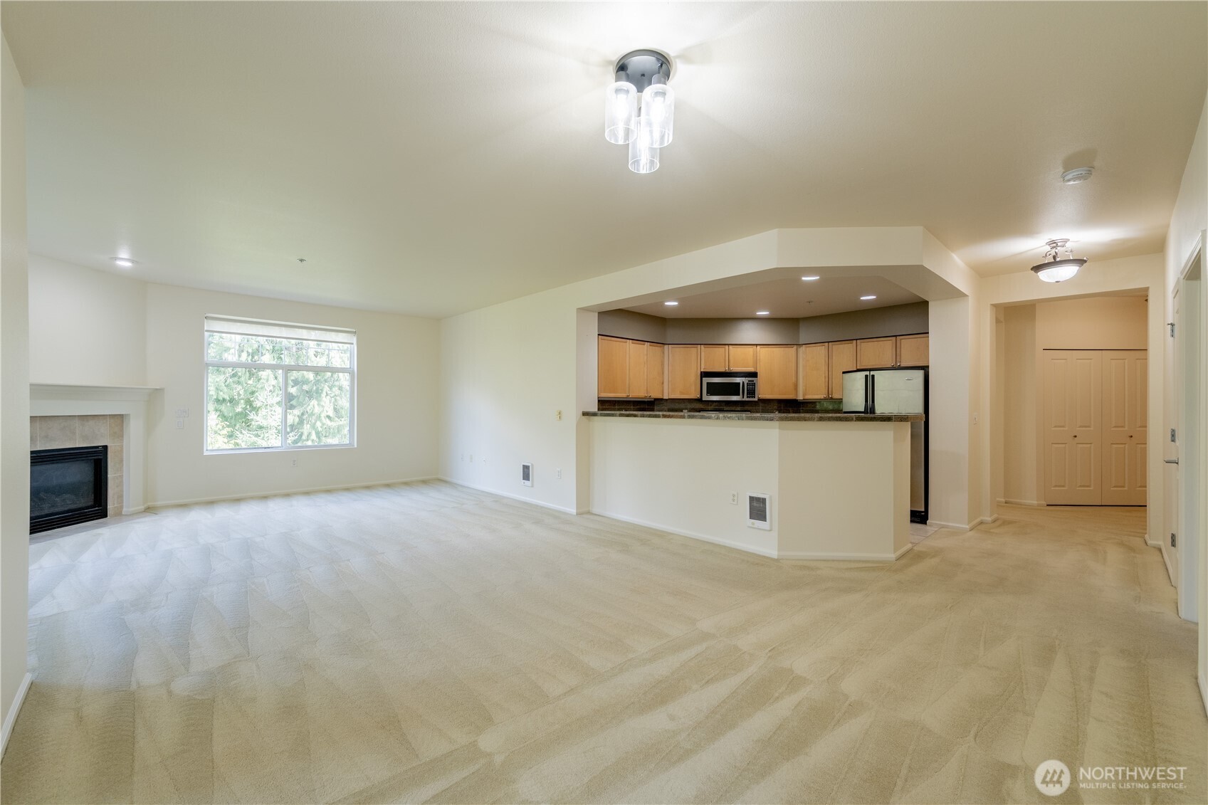 2220 132nd Avenue SE #A102, Bellevue, WA 98005
