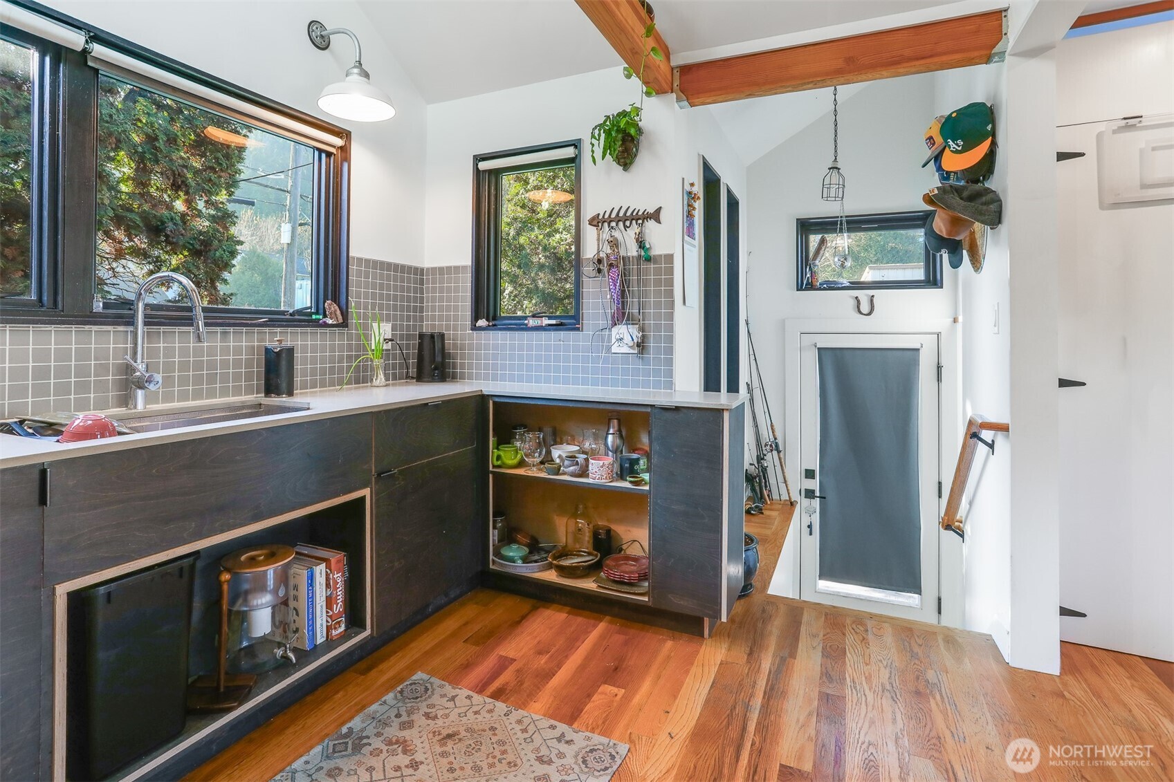 3868 16th Avenue SW, Seattle, WA 98106